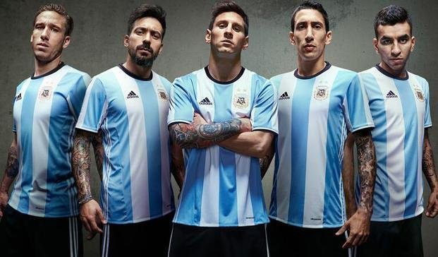 Quieren mejorar el contrato que tiene la Selección con Adidas