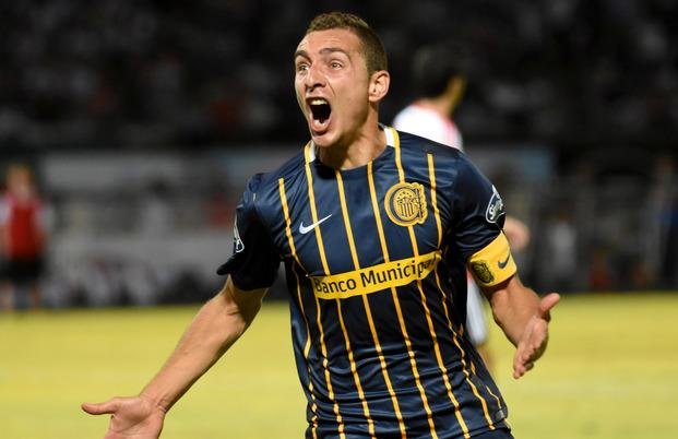 Ruben disparó contra Loustau por el arbitraje
