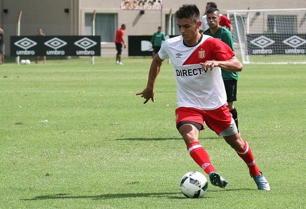 Siguen las lesiones: Cavallaro, con esguince grave de rodilla