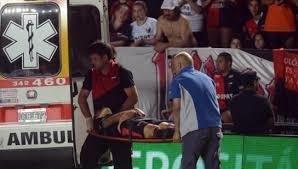 Susto en Santa Fe: un jugador de Colón terminó internado por un golpe en la cabeza