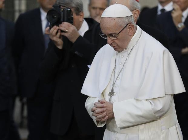 Duro cuestionamiento papal a los medios de comunicación