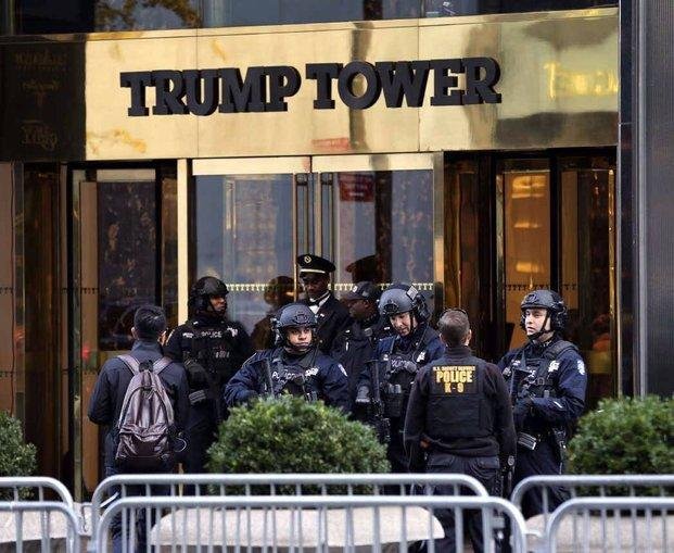 Evacuan la Torre Trump por una "bolsa con juguetes"