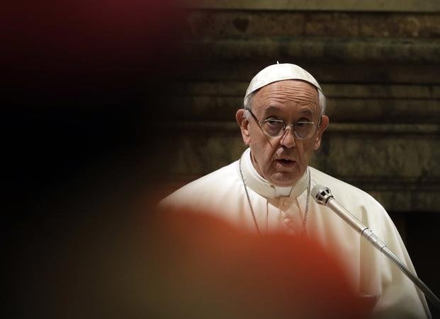 Francisco y una fuerte crítica hacia adentro: habló de "resistencias malvadas"