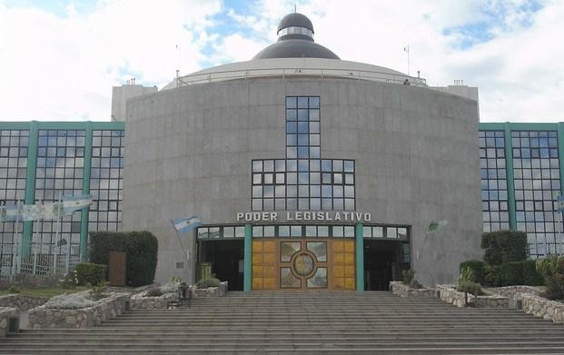 Aprueban polémica ley laboral en San Luis