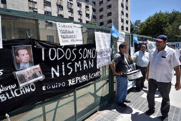 Definen si abren la investigación por la denuncia del fiscal Nisman