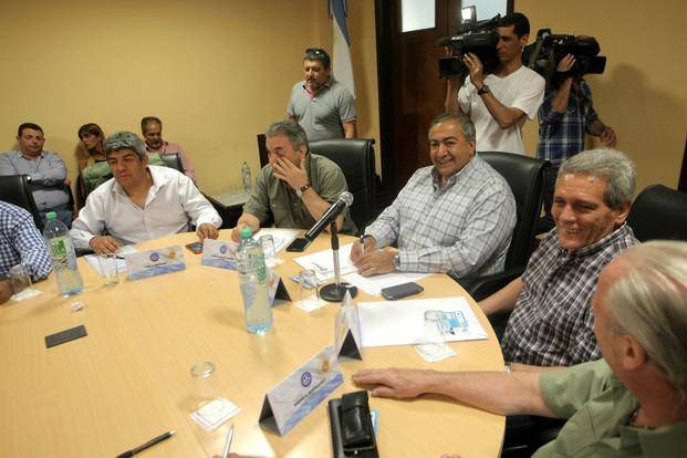 El Gobierno impulsa llegar a un acuerdo con la CGT por Ganancias