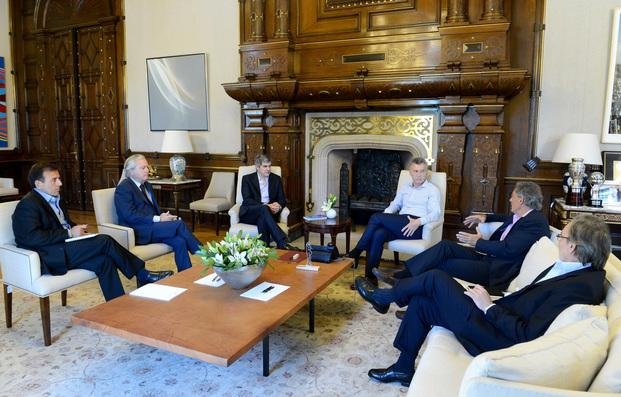 El Gobierno convocó para mañana a gobernadores y ministros de economía por Ganancias
