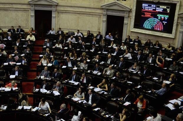 Gobernadores y senadores se expresaron en torno a Ganancias
