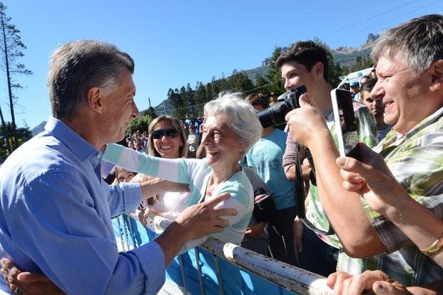 Macri: "no me voy a resignar a perder contacto con la gente por estas minorías"