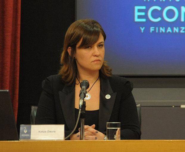 Procesan y embargan a ex jefa de la Casa de la Moneda