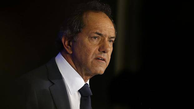 Scioli insiste que la polémica en su contra es para "eclipsar cuestiones de agenda"