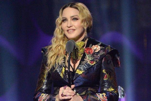 Madonna reveló que fue abusada a punta de cuchillo