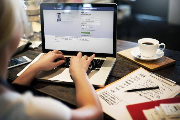Facebook: una semana sin conectarse trae alivio