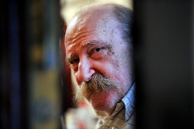 Falleció el escritor argentino Alberto Laiseca