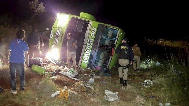 Llegaron al país estudiantes 
amputados tras accidente en Brasil