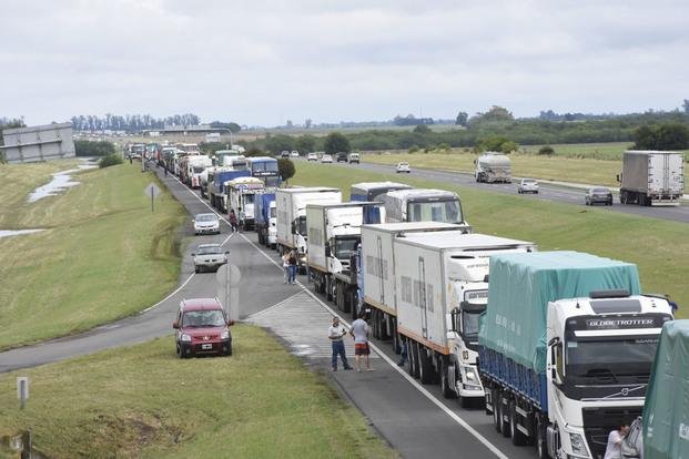 Varias rutas seguían cortadas