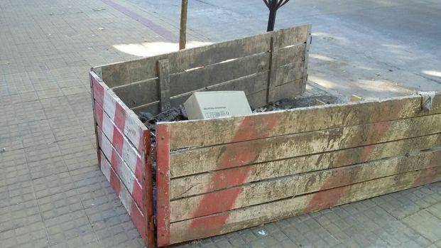 En 16, 40 y 41 reclaman por la erradicación de un cúmulo de escombros