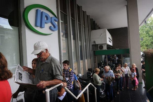 Jubilados del IPS cobrarán medio 
aguinaldo a partir del lunes 19
