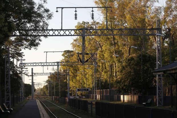 Pruebas y últimos detalles para el tren eléctrico a Villa Elisa