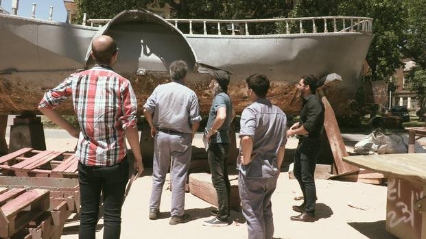 Puesta a punto para el barco de la “Repu”