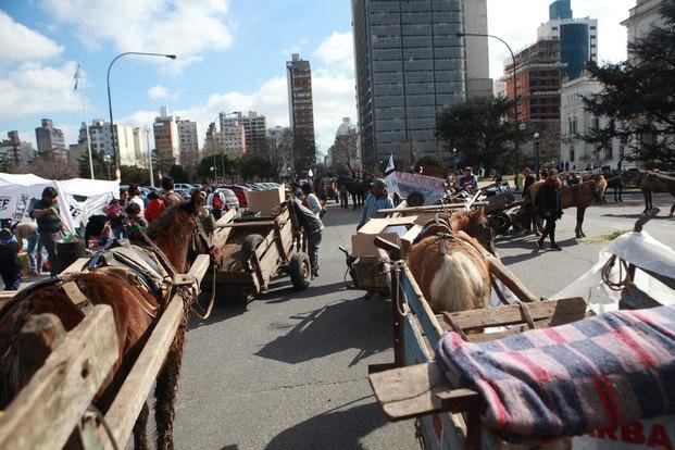 Reunión en la Comuna con cartoneros, para evaluar condiciones de trabajo