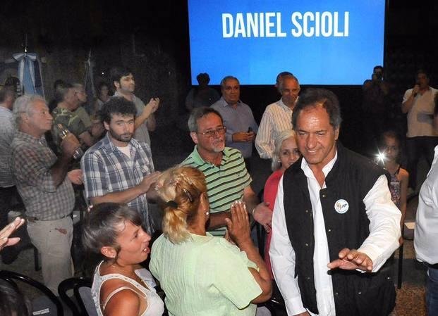 Scioli: un fallo a favor y una nueva denuncia