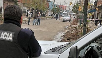 Crimen narco en Moreno: acribillan a dos hombres y una mujer