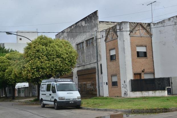 En La Loma se reavivó   el temor tras el caso del vecino baleado en un robo