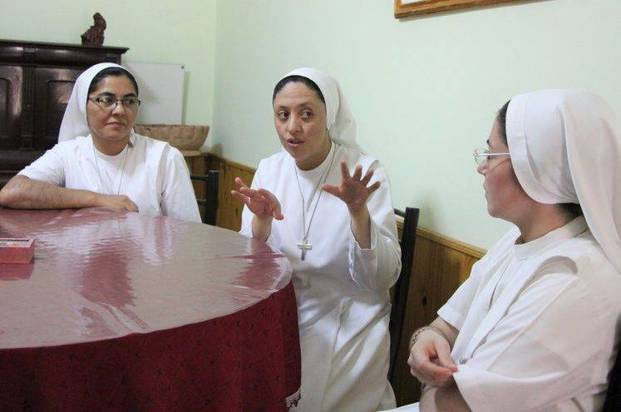 Quiso robar en un convento y fue reducido por cuatro monjas: preso