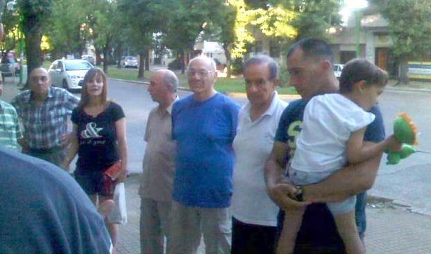 Sigue la movilización vecinal en El Mondongo