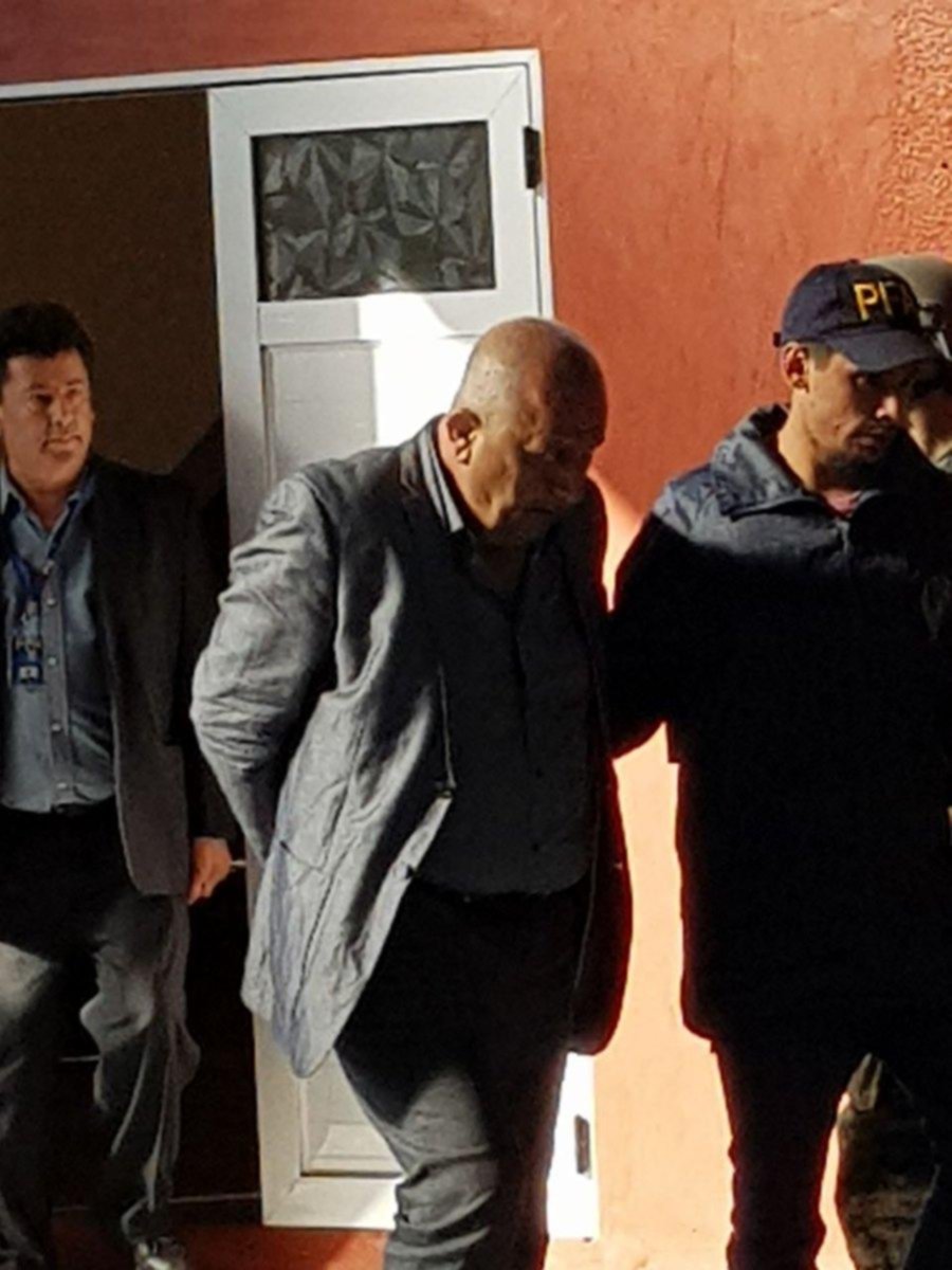 Detuvieron a Noray Nakis, vice del Rojo, junto a 21 barras