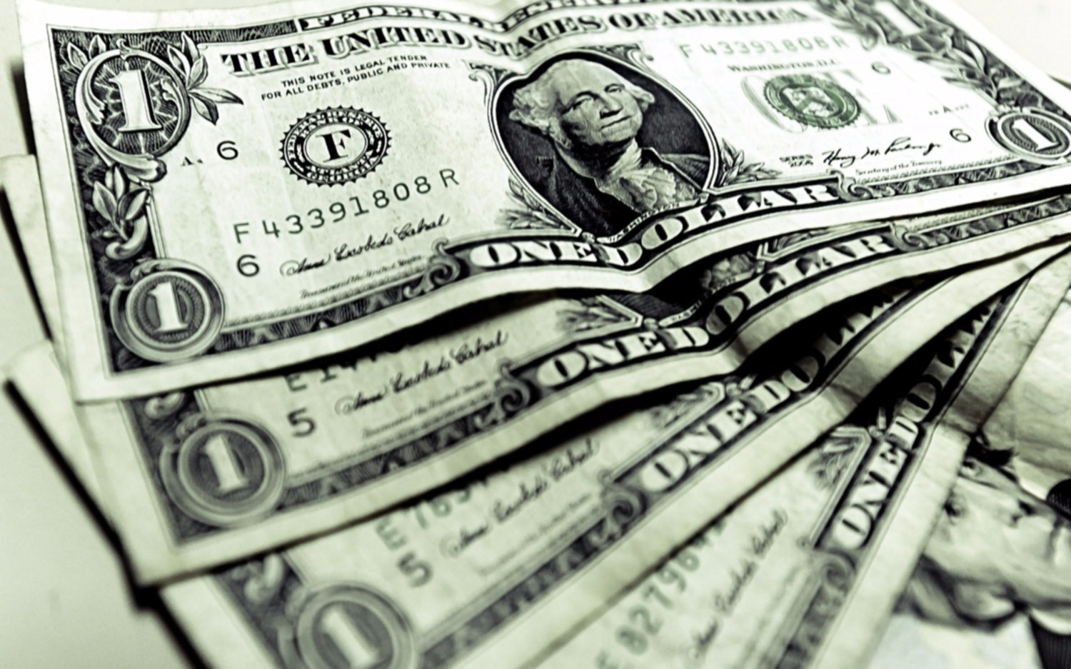 En el arranque de diciembre, el dólar cerró en $17,55