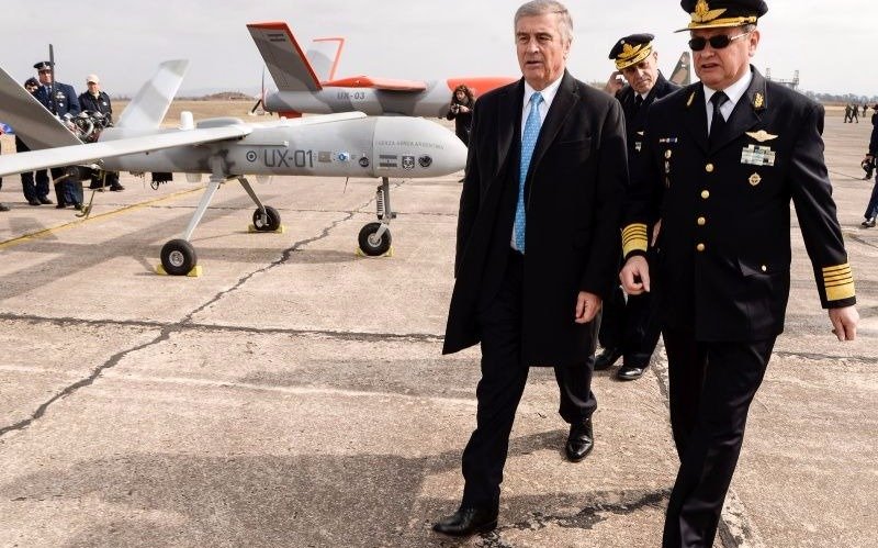 El Gobierno se comprometió con los familiares a buscar el submarino "hasta agotar todos los recursos"