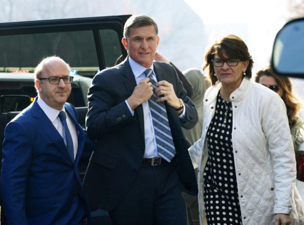 Ex asesor de Trump se declaró culpable de mentirle al FBI por el Rusiagate