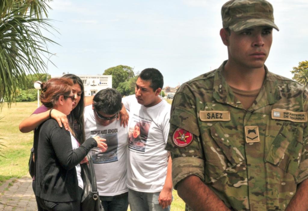 Submarino: Aguad se comprometió ante familiares a no dejar la búsqueda
