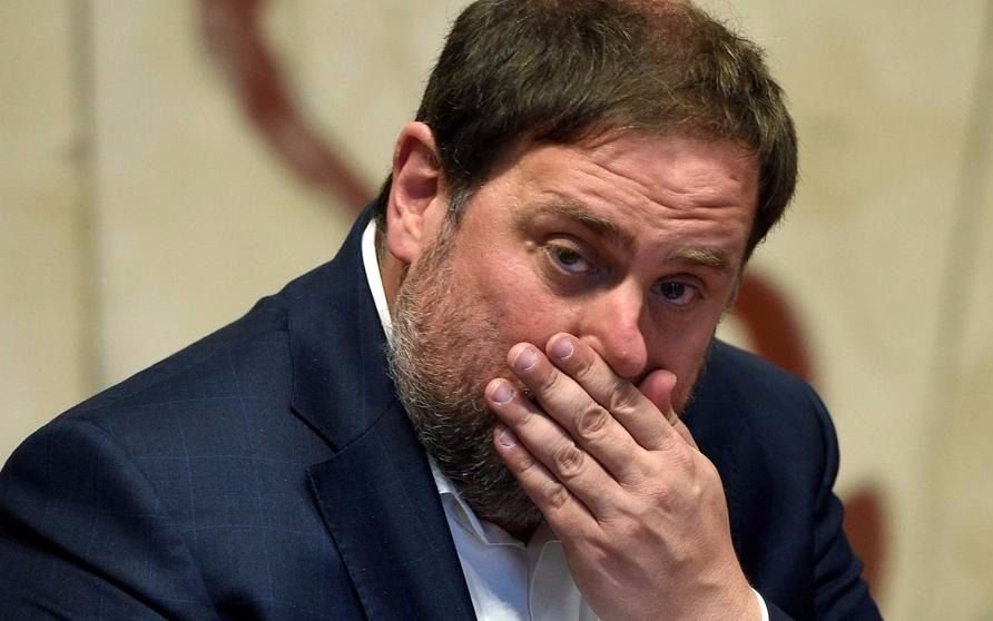 Cataluña: liberan a 6 ex gobernantes, pero otros 2 continúan detenidos