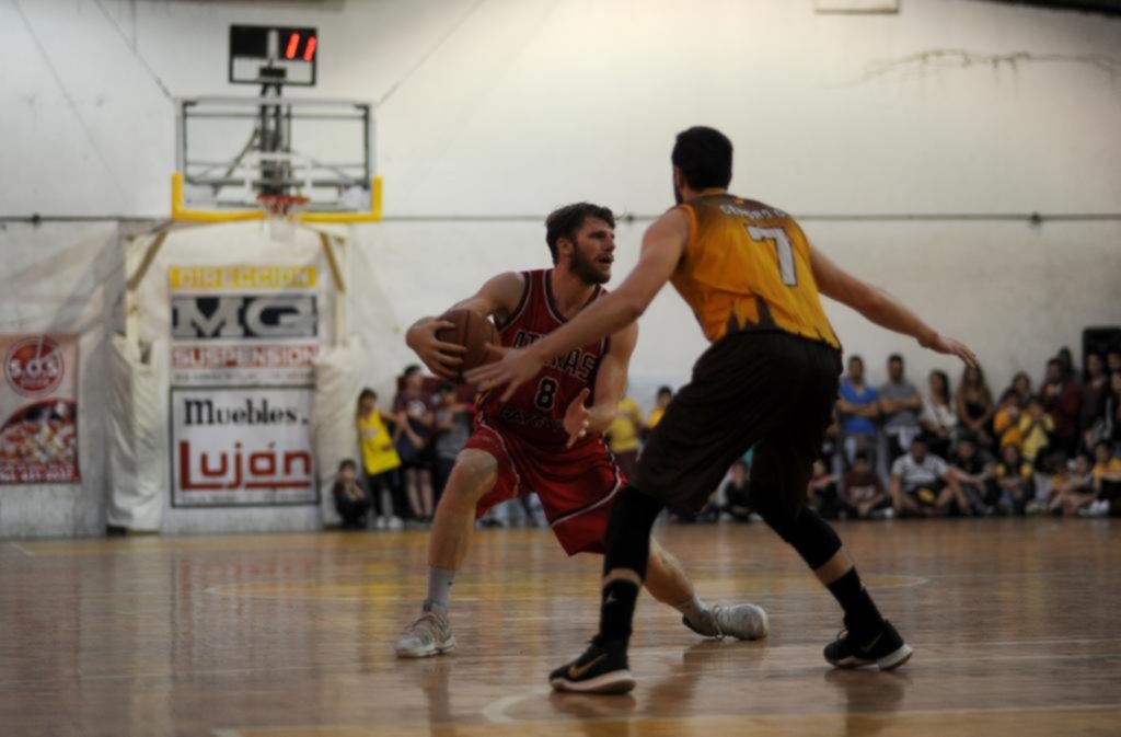 Atenas y Unión Vecinal definirán esta noche la final del Torneo Clausura de la APdB