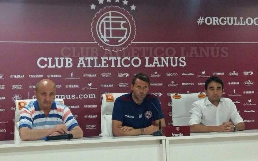 Lanús presentó a Carboni como nuevo entrenador