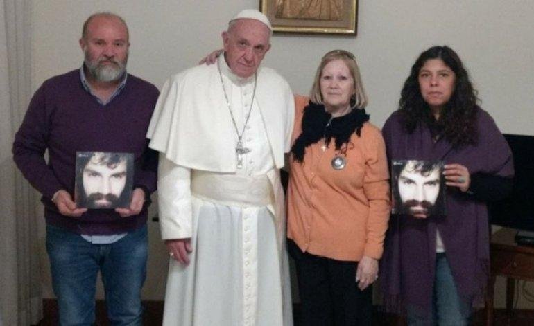 El Papa Francisco le transmitió su apoyo personal a la familia de Santiago Maldonado