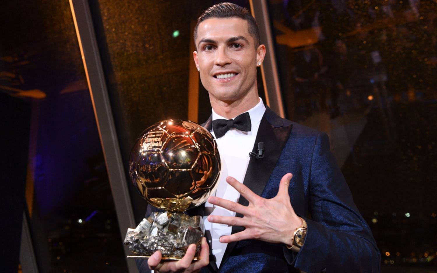 Tras ganar su quinto Balón de Oro, Ronaldo disparó: "Soy el mejor de la historia"