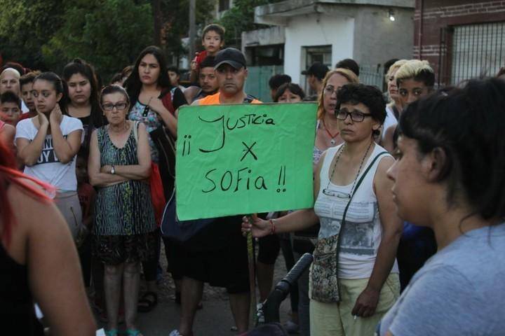 Sigue grave la nena que fue baleada en un asalto