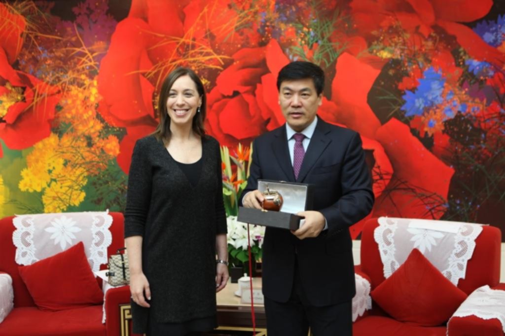 Vidal concluyó su visita a China donde apuntó a abrir mercados para la Provincia