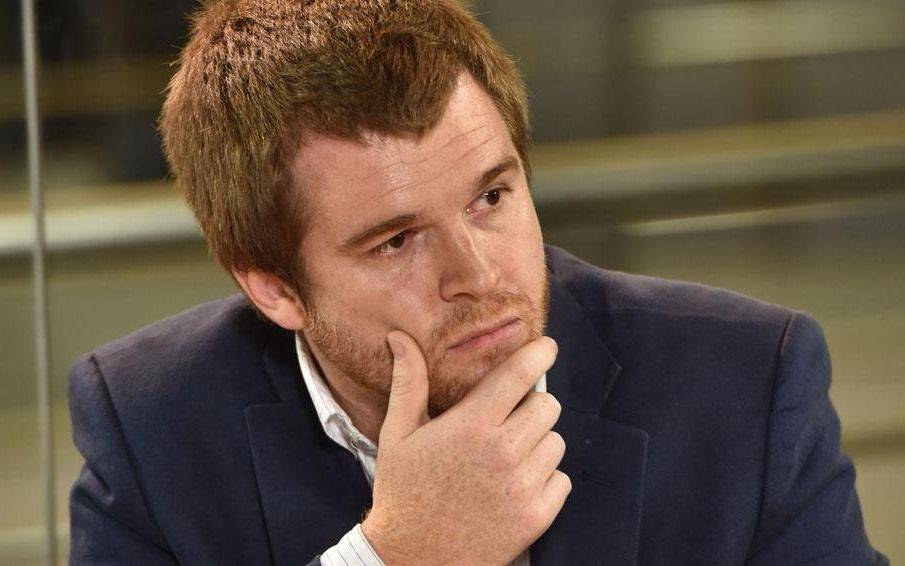 "Si quieren la guita, los compaño a buscarla a Ezeiza o Marcos Paz", lanzó Massot al kirchnerismo