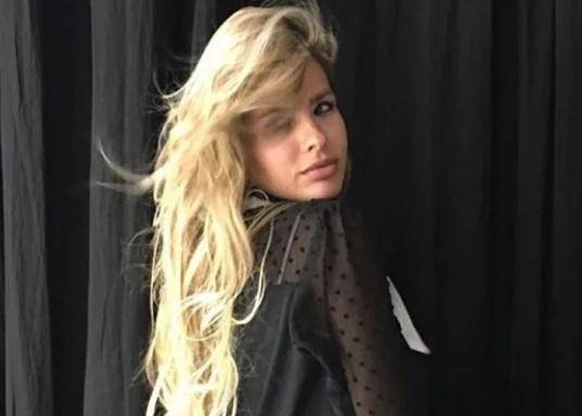 El cambio de look de La China Suárez: súper rubia