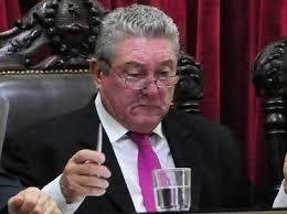 Condenaron a un policía acusado de abusar de su hija durante la infancia