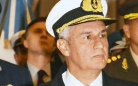 Designaron al nuevo jefe de la armada, el vicealmirante Villán