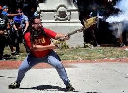 Piden la detención del “hombre del mortero”