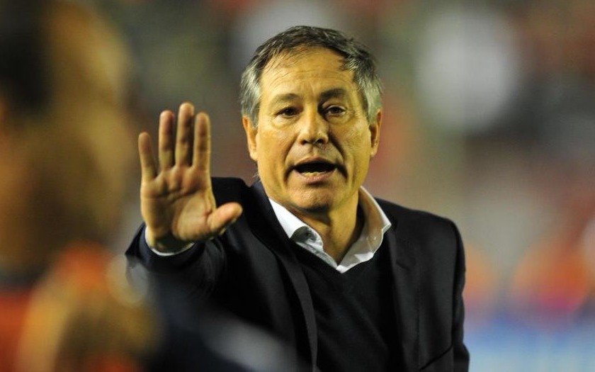 Holan se despidió de Independiente y expresó sus motivos mediante una carta para los hinchas