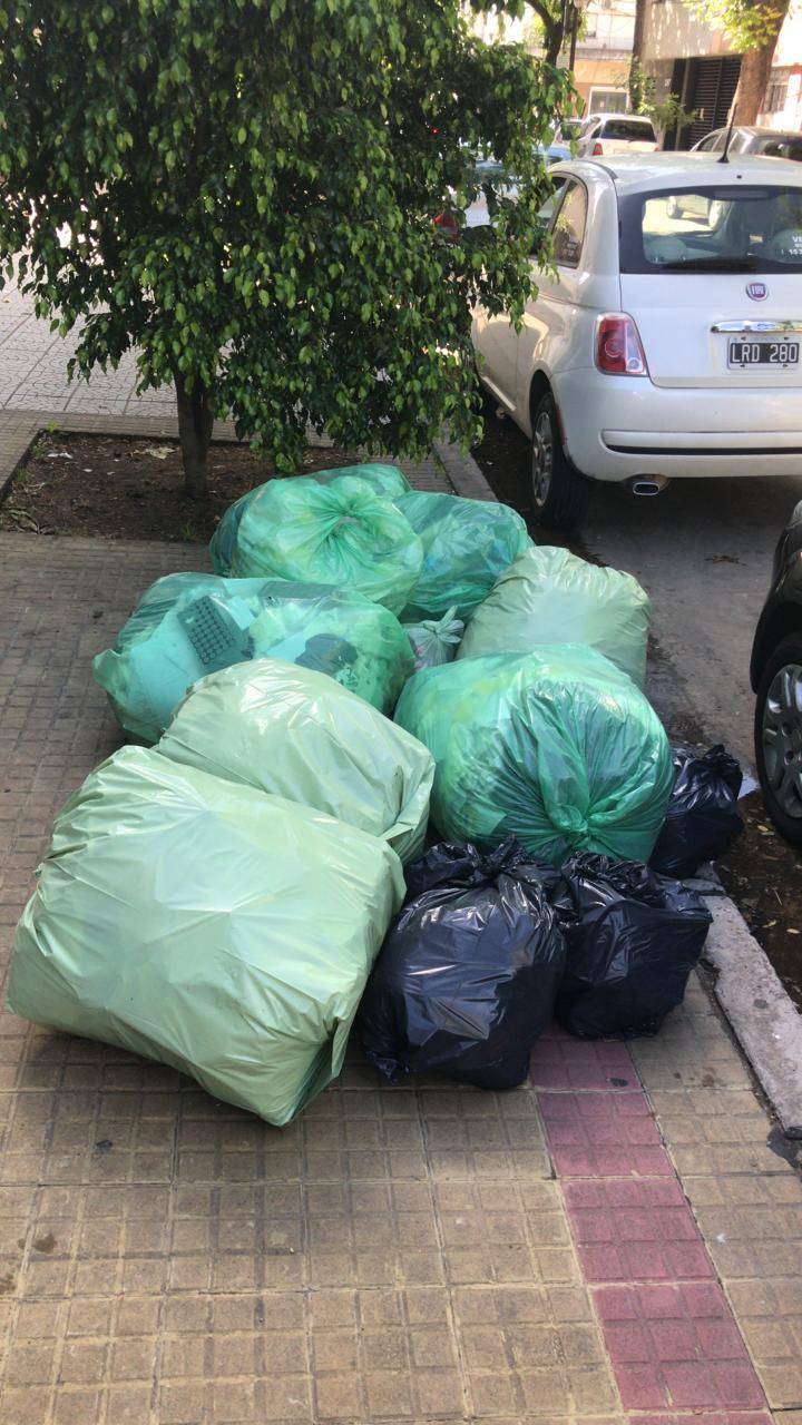 Acumulación de basura y falta de respuestas en 14 al 200