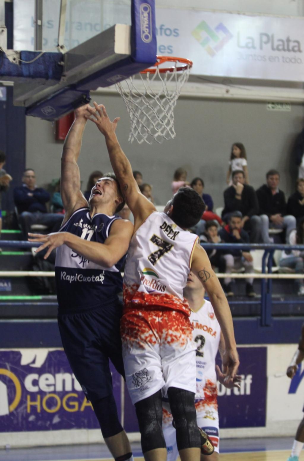 El Lobo la peleó en el final, pero no le alcanzó y perdió el invicto en el Poli